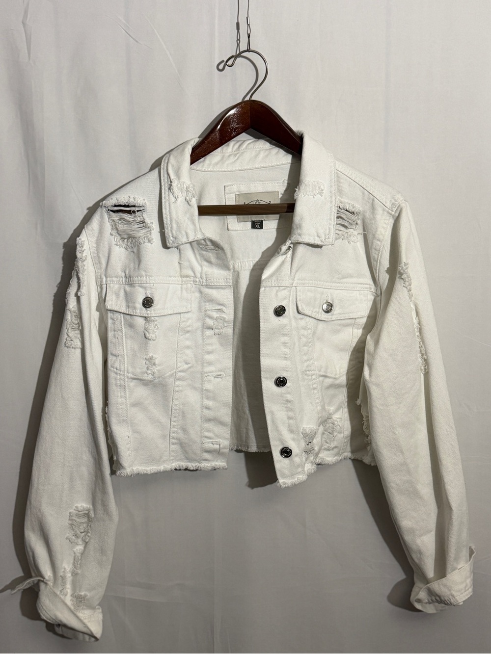 Ashley Vintage Charm White Distressed Cropped Denim Jacket XL